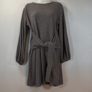 R Vioimes women's size 12/14 tunic-style top or dress with tie Gray  NWT